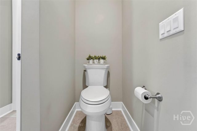 78 Linkside Lake Drive, Richmond Hill, GA 31324