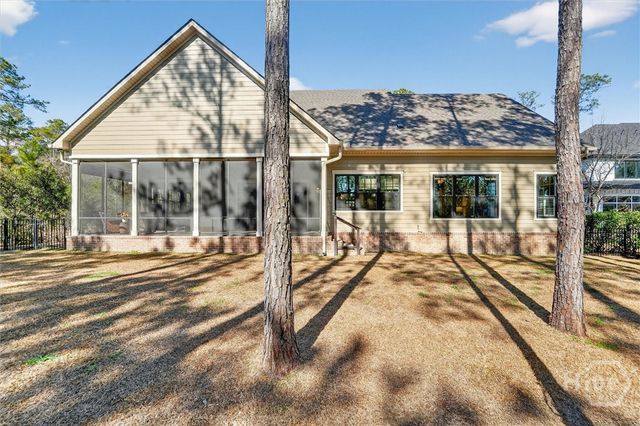 78 Linkside Lake Drive, Richmond Hill, GA 31324