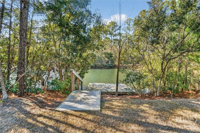 78 Linkside Lake Drive, Richmond Hill, GA 31324