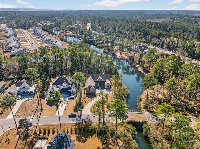 78 Linkside Lake Drive, Richmond Hill, GA 31324