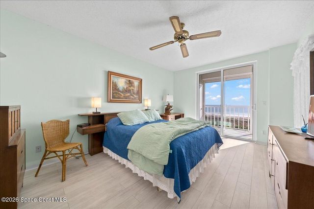 8700 Ridgewood Avenue Ph2a, Cape Canaveral, FL 32920