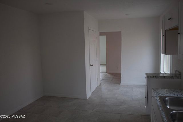 132 W 32nd Street, Tucson, AZ 85713