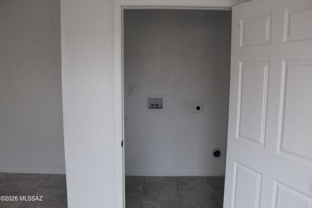 132 W 32nd Street, Tucson, AZ 85713