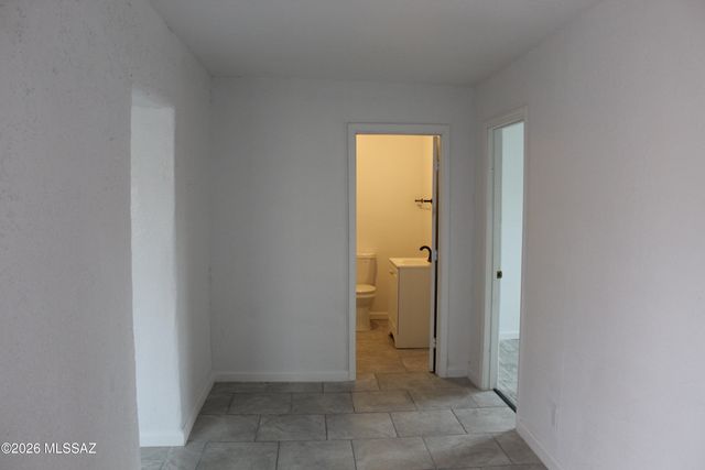 132 W 32nd Street, Tucson, AZ 85713