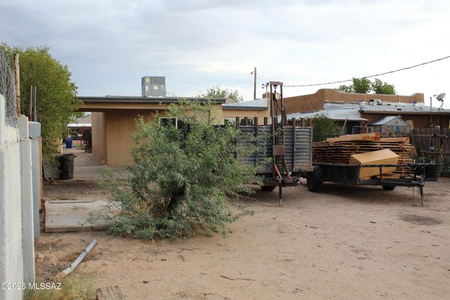 132 W 32nd Street, Tucson, AZ 85713