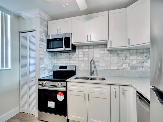 5300 NE 24th Terrace C108, Fort Lauderdale, FL 33308