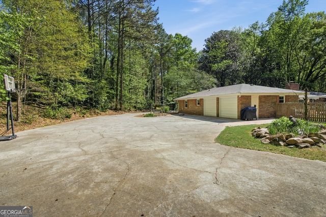 2907 Glad Dale Drive SE, Conyers, GA 30094