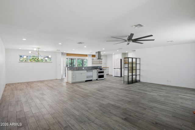 6128 N 16TH Place, Phoenix, AZ 85016