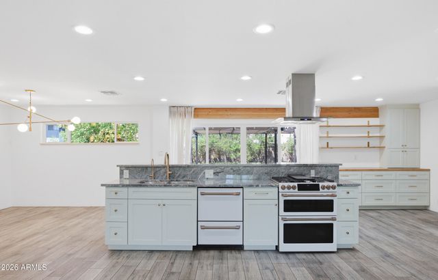 6128 N 16TH Place, Phoenix, AZ 85016