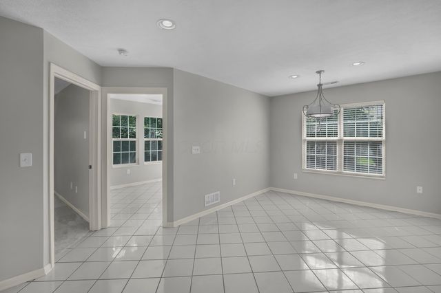 482 Commons Drive, Powell, OH 43065
