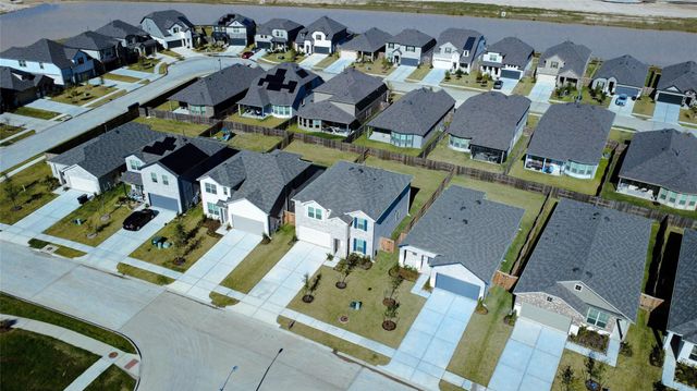 15317 Dapple Bluff Lane, Conroe, TX 77302