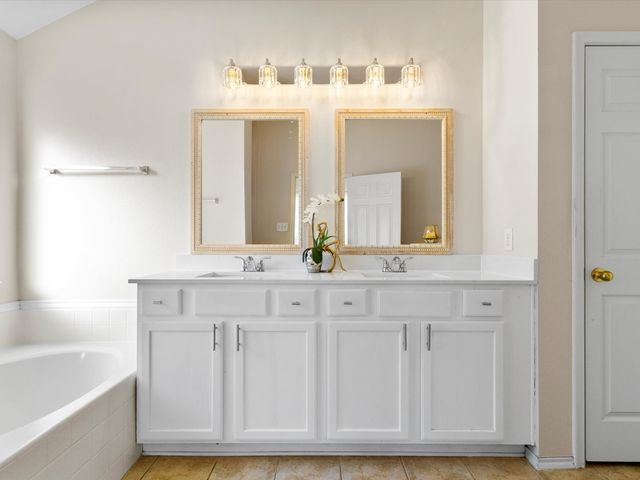 6913 Whitestone Drive, Mckinney, TX 75070