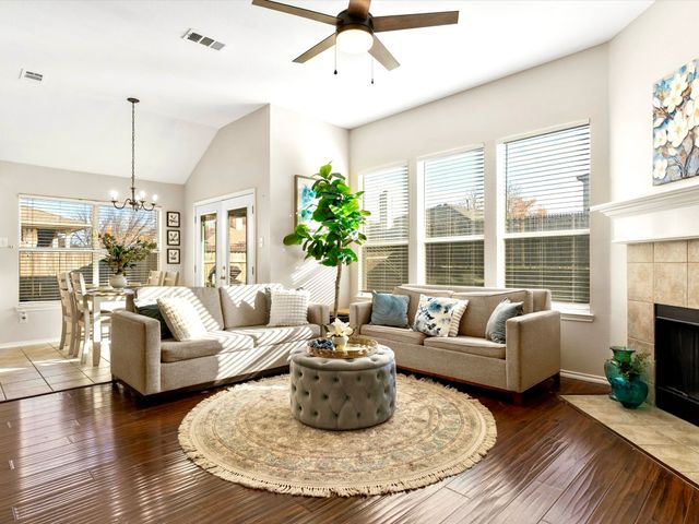 6913 Whitestone Drive, Mckinney, TX 75070