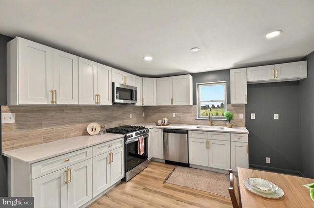 222 OLD RACETRACK RD, Parkesburg, PA 19365