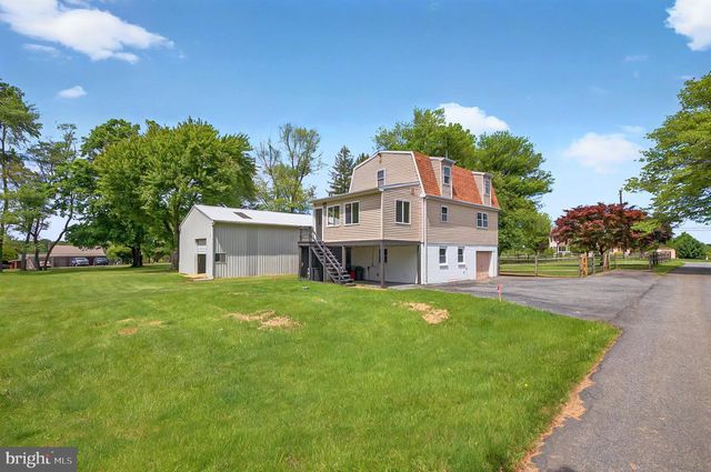 222 OLD RACETRACK RD, Parkesburg, PA 19365