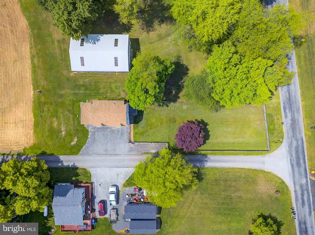 222 OLD RACETRACK RD, Parkesburg, PA 19365