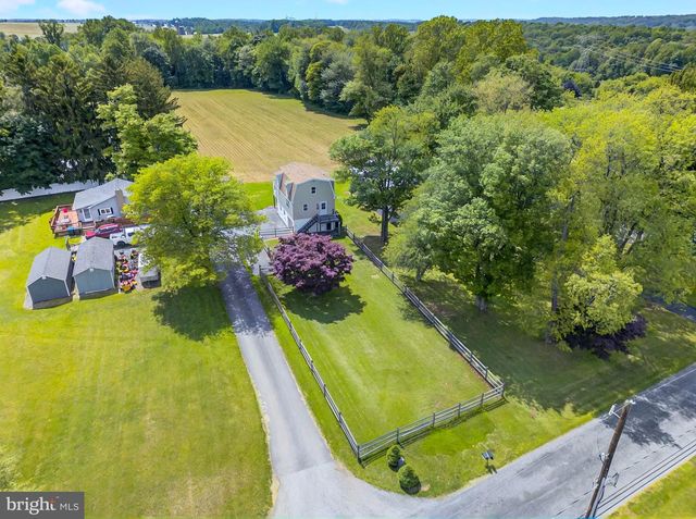 222 OLD RACETRACK RD, Parkesburg, PA 19365