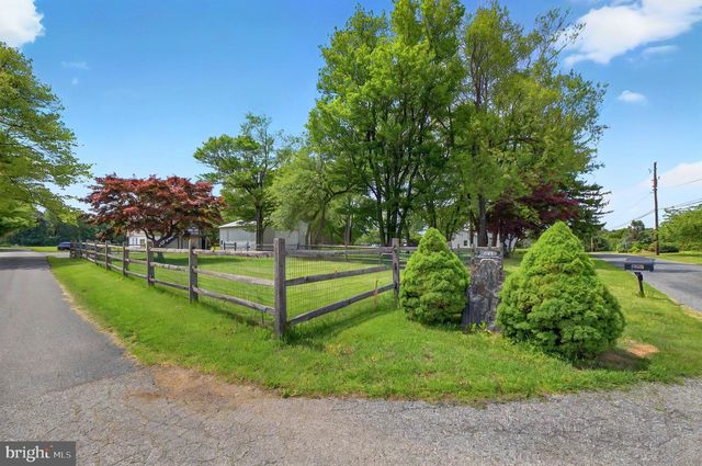 222 OLD RACETRACK RD, Parkesburg, PA 19365