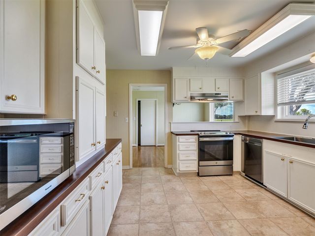 2606 Finney Vallet Road, Rosenberg, TX 77471