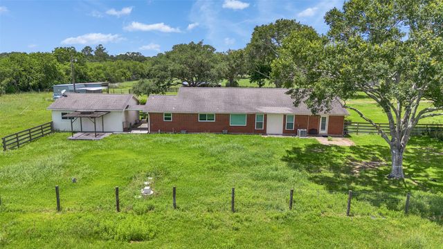 2606 Finney Vallet Road, Rosenberg, TX 77471