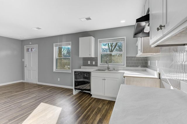 3744 DEERWOOD CV, Memphis, TN 38111