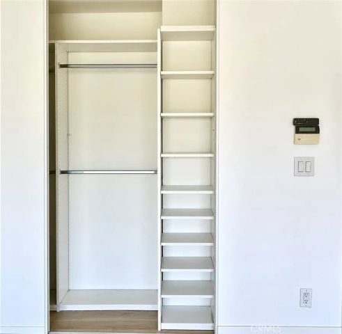 21821 Burbank Boulevard 138, Woodland Hills, CA 91367
