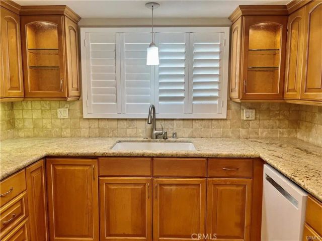 21821 Burbank Boulevard 138, Woodland Hills, CA 91367