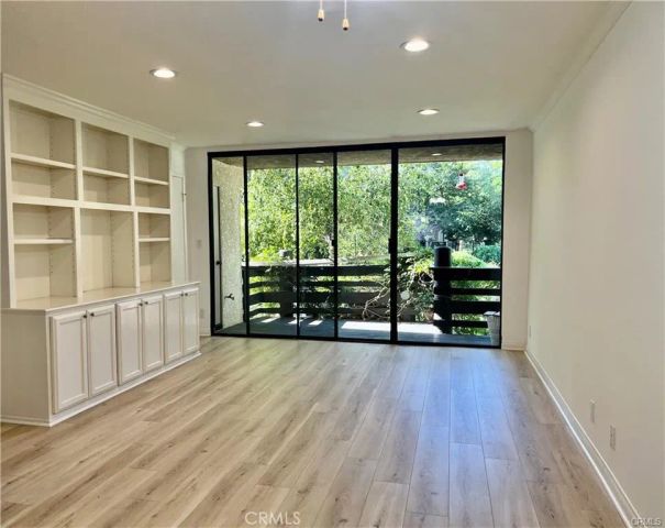 21821 Burbank Boulevard 138, Woodland Hills, CA 91367