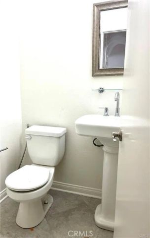 21821 Burbank Boulevard 138, Woodland Hills, CA 91367