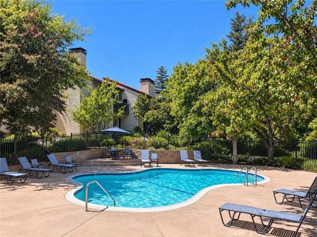 21821 Burbank Boulevard 138, Woodland Hills, CA 91367