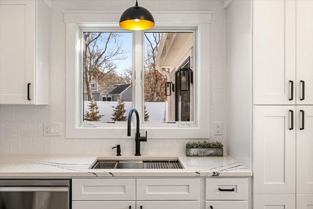 58 Old Chatham Road, Brewster, MA 02631