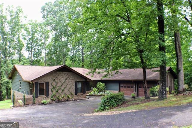 1310 Larkview Drive SW, Lilburn, GA 30047