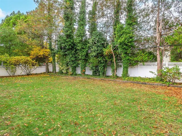 55 Driftwood Drive, Port Washington, NY 11050