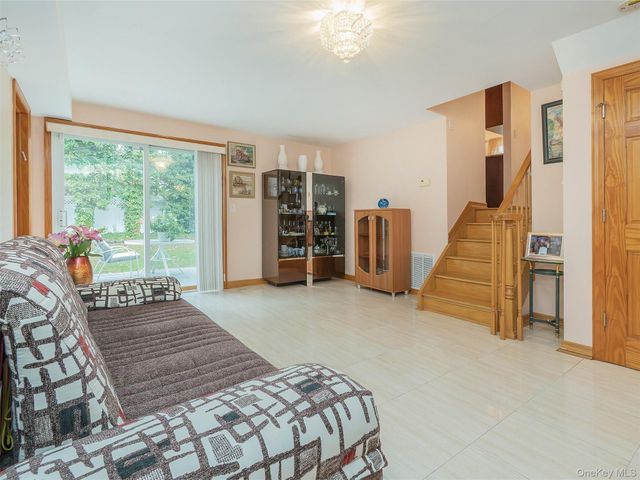 55 Driftwood Drive, Port Washington, NY 11050