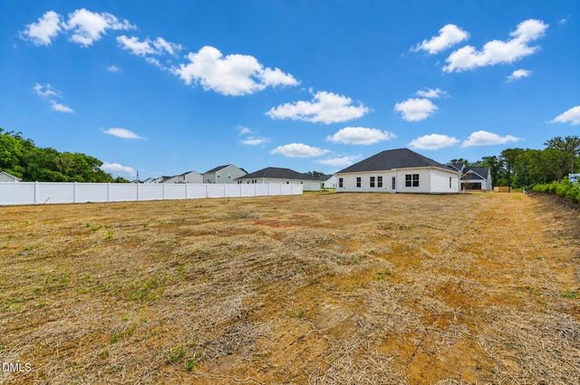 19 Boston River Drive, Dunn, NC 28334