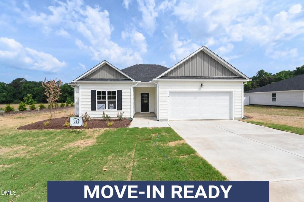 19 Boston River Drive, Dunn, NC 28334