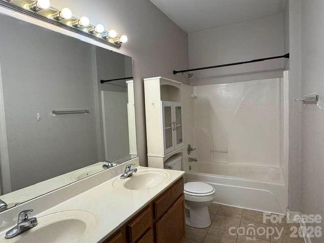 18710 Oakhurst Boulevard 3A, Cornelius, NC 28031