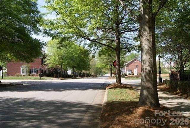 18710 Oakhurst Boulevard 3A, Cornelius, NC 28031