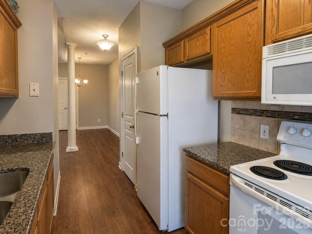 18710 Oakhurst Boulevard 3A, Cornelius, NC 28031