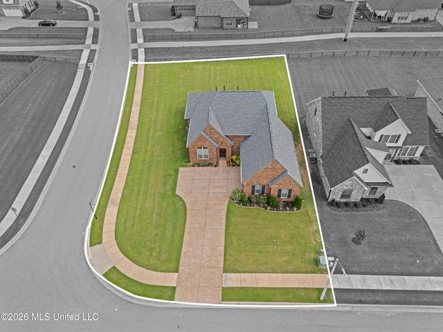 3452 Kreunen Street, Nesbit, MS 38651