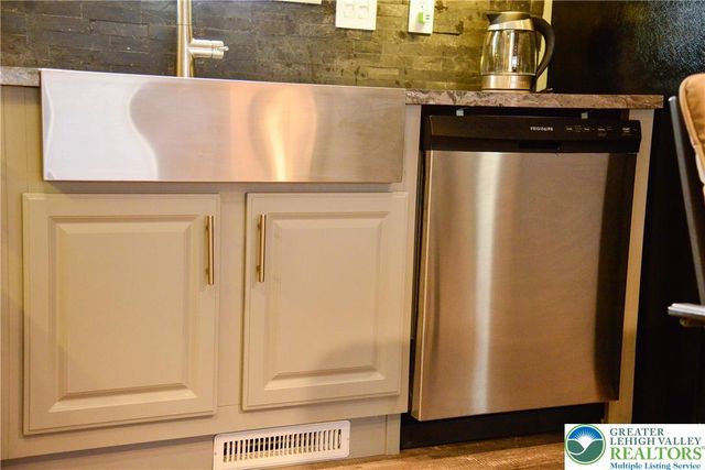 111 Aspen Drive, Penn Forest Twp, PA 18229