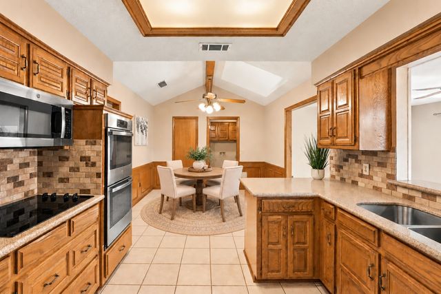 907 Rush Creek Drive, Allen, TX 75002