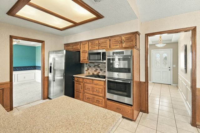 907 Rush Creek Drive, Allen, TX 75002