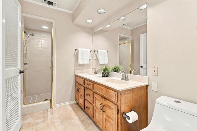 907 Rush Creek Drive, Allen, TX 75002