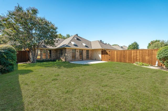 907 Rush Creek Drive, Allen, TX 75002