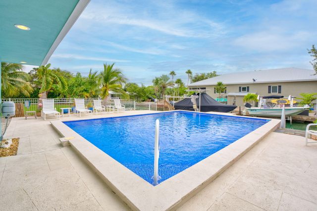 51 Drost Drive, Cudjoe Key, FL 33042