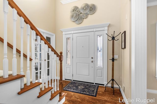 7913 Jonathan Woods Drive SE, Ada, MI 49301