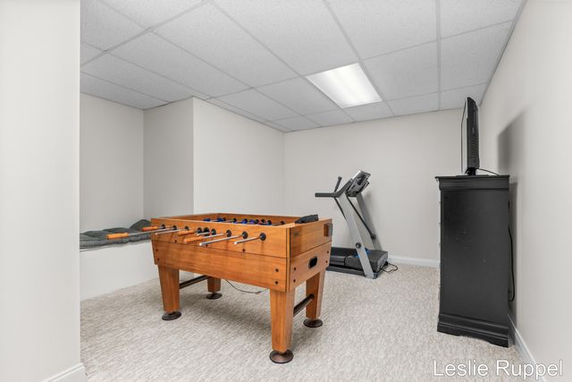 7913 Jonathan Woods Drive SE, Ada, MI 49301