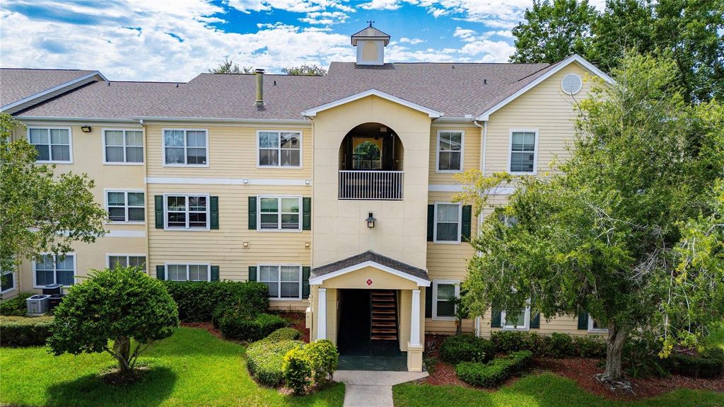 18525 BRIDLE CLUB DRIVE 18525, Tampa, FL 33647