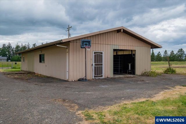 39129 Groshong Rd NE, Albany, OR 97321